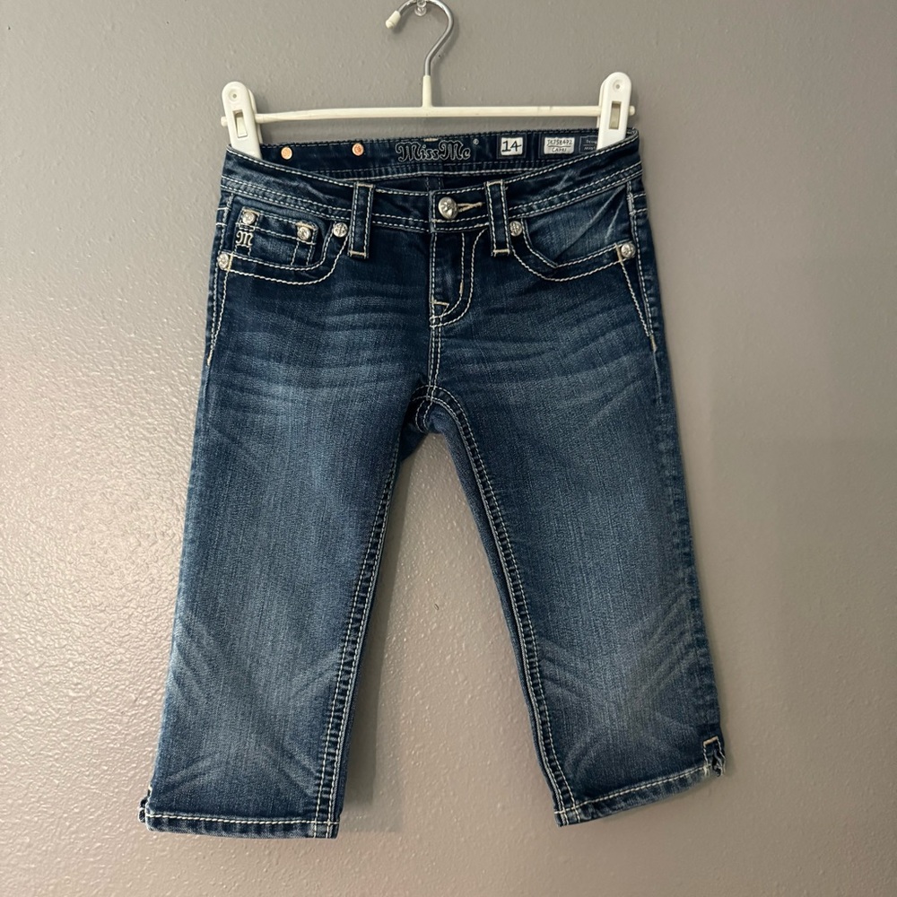 Miss Me Indigo Denim Capris Y2K
